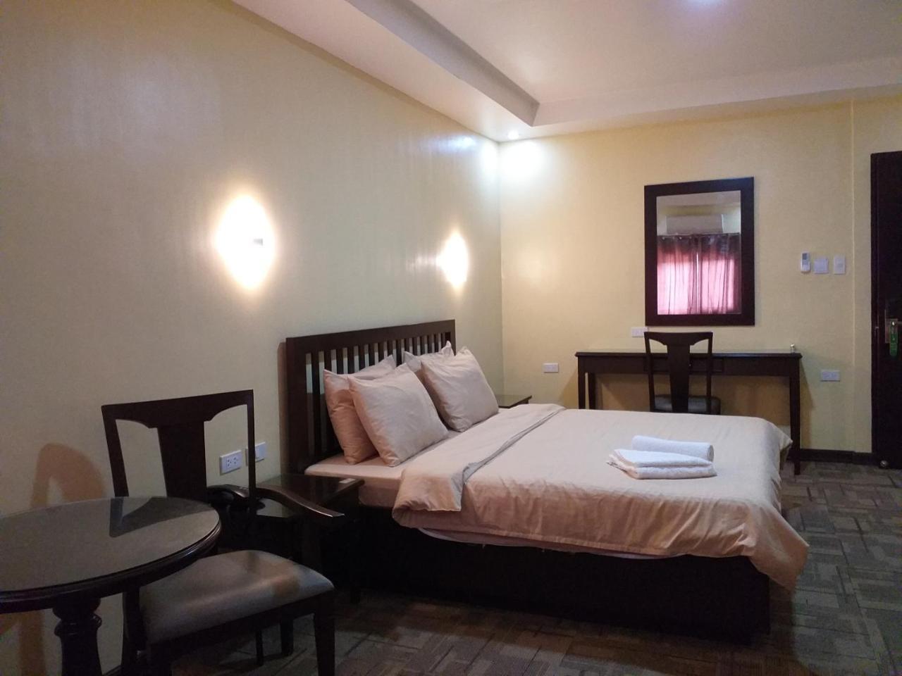 Hotel Fenson Анхелес Экстерьер фото